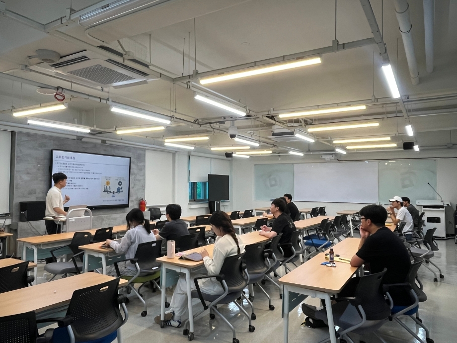 건물형태양광산업생태계대응전문인력양성연구소, 하계 방학 맞아 건물에너지시뮬레이션 비교과 교육 운영 이미지