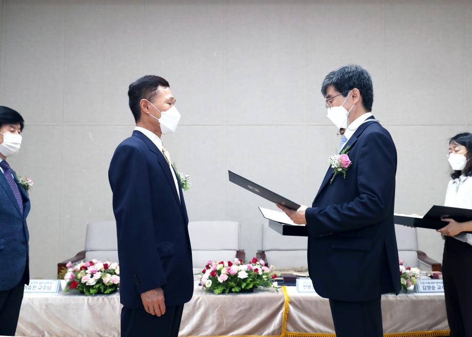 2022년도 이효진 교수님 퇴임식 이미지